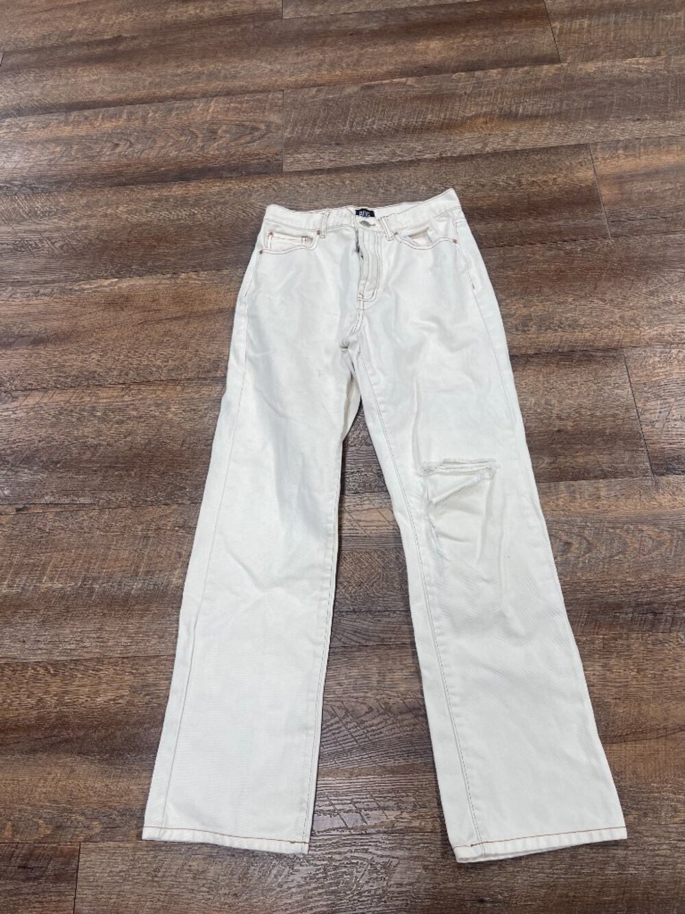 BDG Loose Straight Destroyed Ivory Denim Jeans Size 27 - Picture 2 of 13